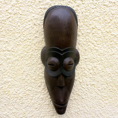 Angolanische Holzmaske, 'Geist des Reichtums - Angolanische Holzmaske