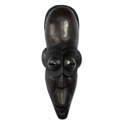 Angolanische Holzmaske, 'Geist des Reichtums - Angolanische Holzmaske