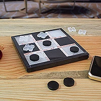 Marmor-Tic-Tac-Toe-Set, „Rose on Black“ – Marmor-Tic-Tac-Toe-Brettspiel aus Mexiko