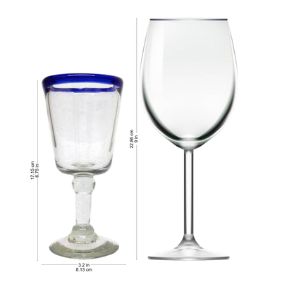 Weingläser, „Chardonnay“ (6er-Set) – Mundgeblasenes Weinglas-Set mit 6 Kelchen mit blauem Rand, Mexiko