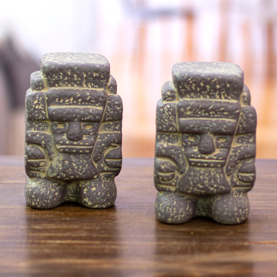 Estatuillas de cerámica, 'Tlaloc, dios de la lluvia' (pareja) - Escultura de cerámica arqueológica mexicana de comercio justo (par)