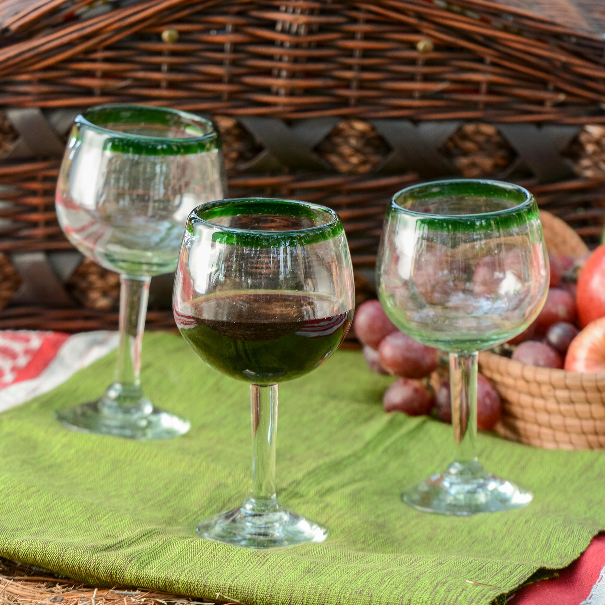 Hand Blown Green Rim Wine Glasses Set Of 4 Mexico Lime Globe Novica 9238