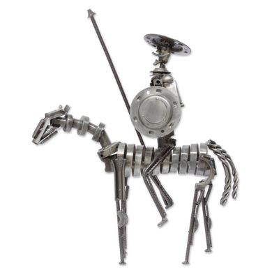 Escultura de autopartes, 'Quijote Heroico Rústico' - Arte rústico de Don Quijote de la Mancha de metal reciclado de piezas de automóvil