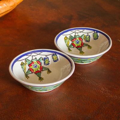 Cuencos de cerámica de mayólica, (par) - Dos cuencos de vajilla de cerámica artesanal.