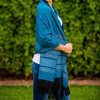 Womens Blue Shawls