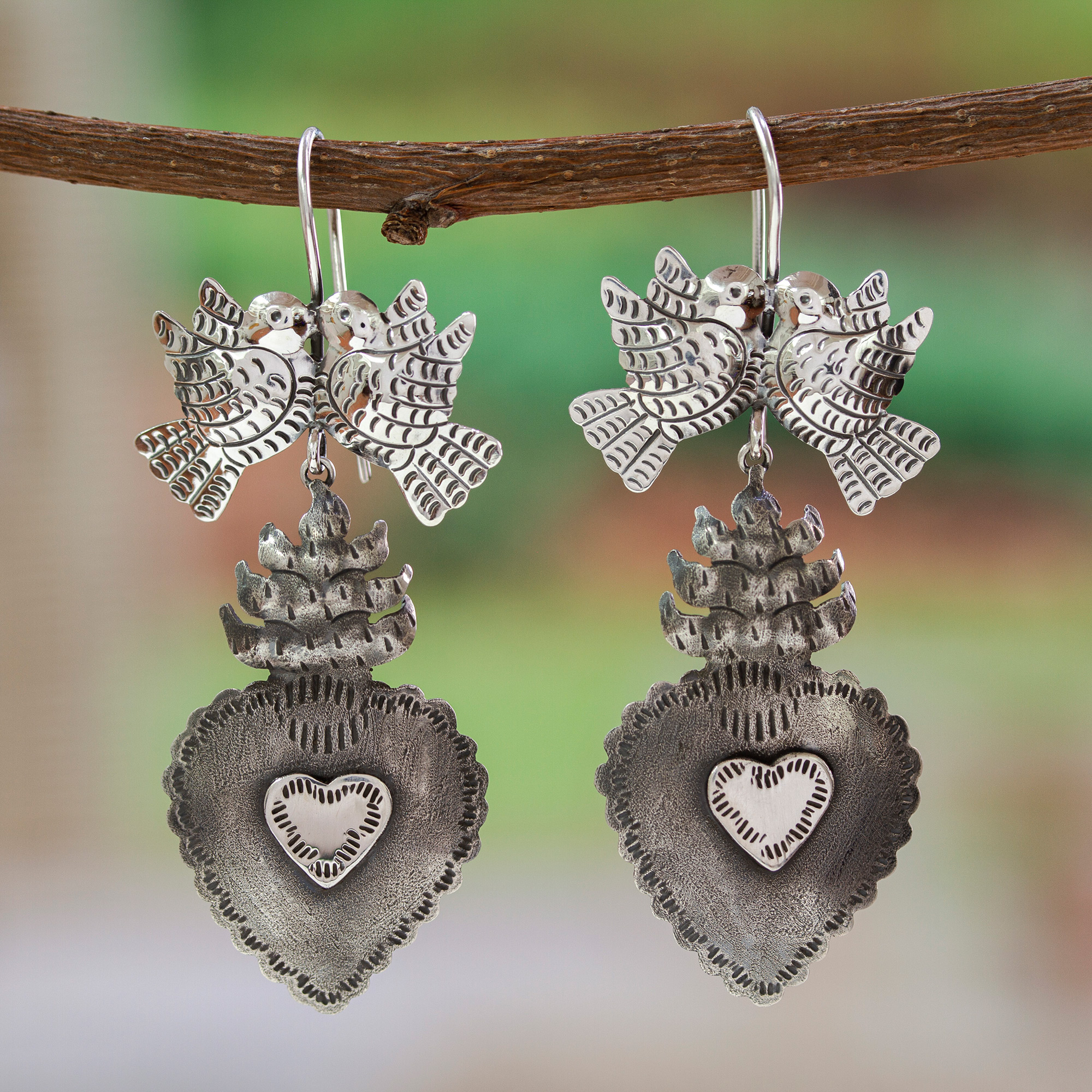 Small planished heart drop earrings - St Justin