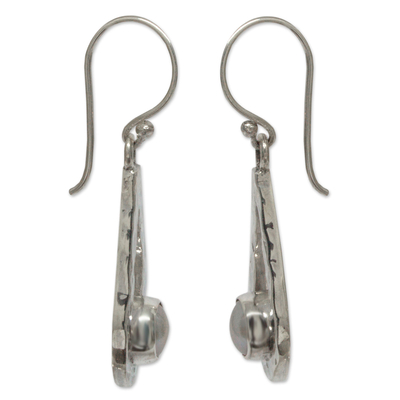 Ohrhänger aus Zuchtperlen - Handgefertigte strukturierte Taxco-Ohrringe aus Silber und weißen Perlen