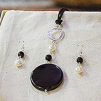 Conjunto de joyas con múltiples piedras preciosas. - Juego de joyería de piedras preciosas de collar y aretes de plata de México.