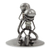 Autoteil-Skulptur, „Quarterback Snap“ – Fußballspieler-Skulptur aus recyceltem Autoteil-Metall