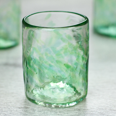 Vasos rocks de vidrio soplado, (juego de 4, 8 oz) - Juego de 4 vasos artesanales de vidrio soplado Green Rocks de 8 oz