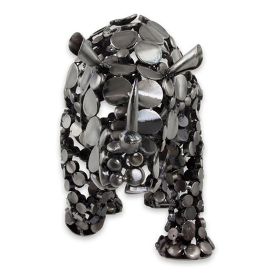 Upcycling-Metallskulptur - 20 Zoll große, umweltfreundliche Nashornskulptur aus recyceltem Metall