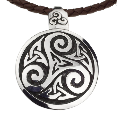 Collar colgante de plata y cuero - Collar de plata de cuero marrón hecho a mano celta de comercio justo