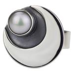 Cultured pearl cocktail ring, 'Iridescent Moon' - 950 Silver and Pearl Moon Ring Mexico Taxco Jewelery