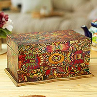 Decoupage-Schmuckschatulle, „Huichol Enchantment“ – Huichol-Themen-Decoupage-Schmuckkästchen aus Kiefernholz mit 3 Decks