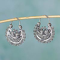 Pendientes de aro de plata de primera ley, 'Mazahua Lovebirds' - Pendientes de aro de plata estilo mazahua artesanales