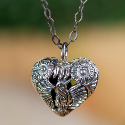 Collar colgante de plata esterlina - Collar de colibrí mexicano en forma de corazón de plata de primera ley