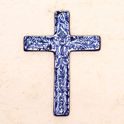cruz de ceramica - Cruz de pared mexicana de cerámica artesanal azul y marfil