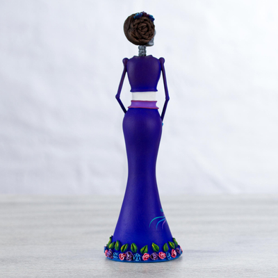Keramikskulptur - Handbemalte Catrina-Skulptur aus Keramik in Blau-Violett