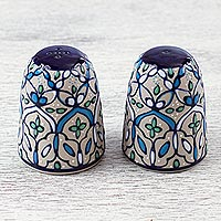 Salz- und Pfefferstreuer aus Keramik, „Road to Guanajuato“ (Paar) – Handgefertigte Salz- und Pfefferstreuer aus Keramik in Grün und Blau
