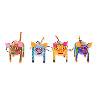 Adornos de madera, 'Cerdos Alebrije de Colores' (juego de 4) - Cuatro adornos de Alebrije de cerdo pintados a mano de México