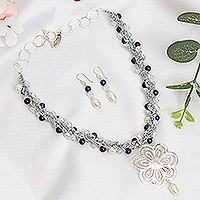 Conjunto de joyas de perlas cultivadas y lapislázuli, 'Essence of Rose' - Conjunto de collar y aretes de piedras preciosas múltiples de México
