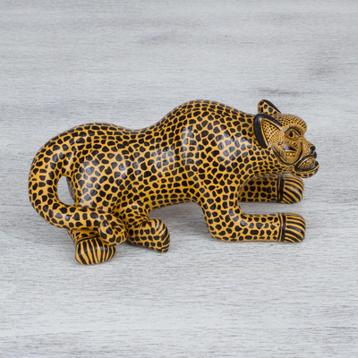 porcelain jaguar figurine