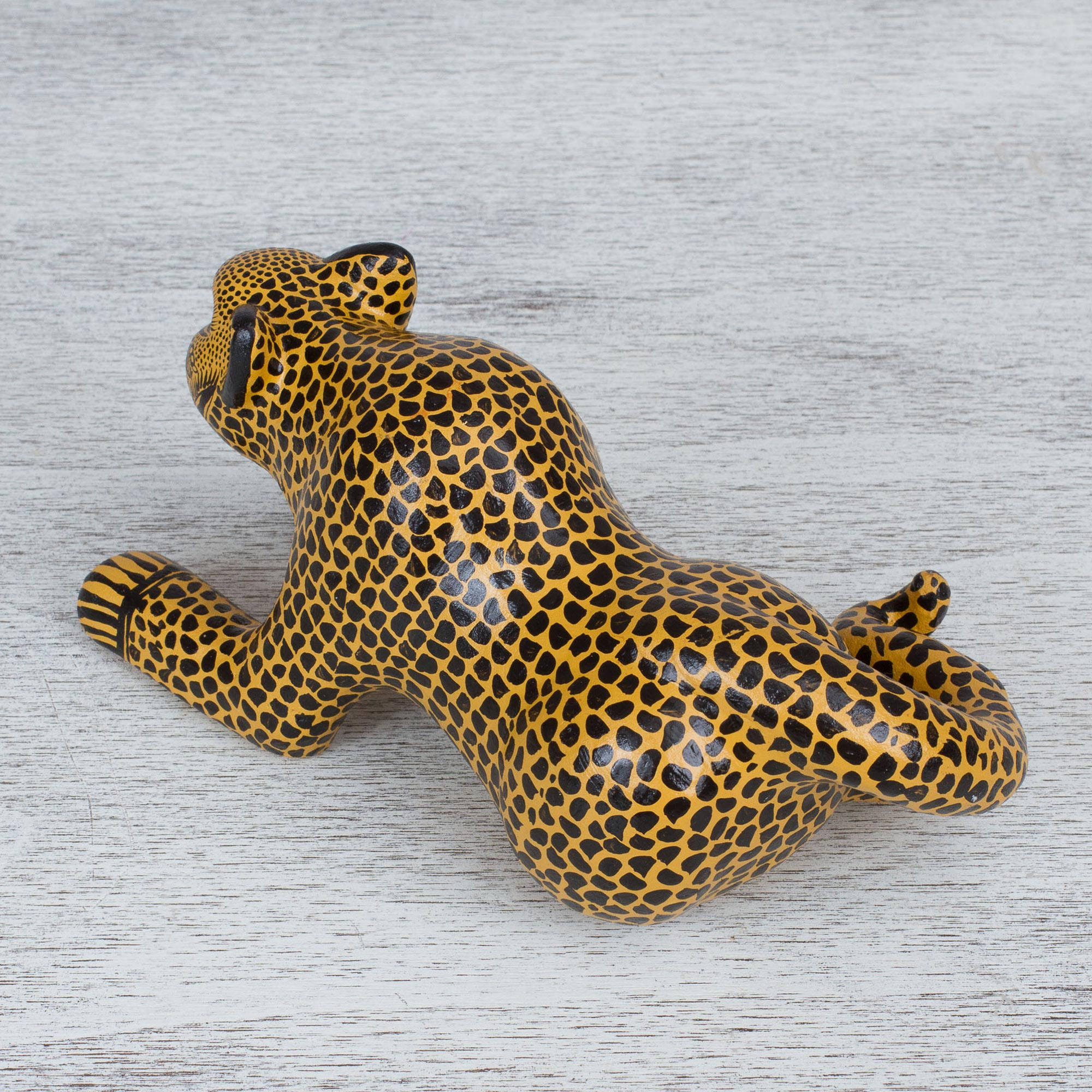 porcelain jaguar figurine