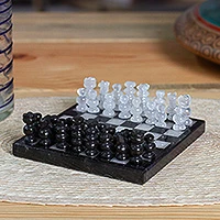 Onyx and marble chess set, Black and Ivory Challenge (5 in.)