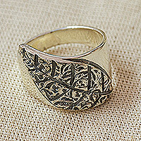 Sterling silver cocktail ring, 'Unfurled' - Sterling Silver Leaf Design Cocktail Ring