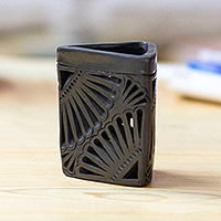 Portalápices de cerámica - Portalápices de cerámica triangular Oaxaca barro negro