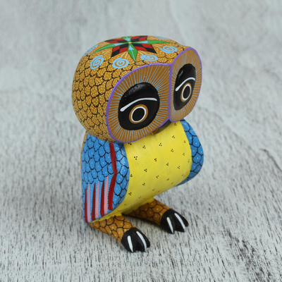Figurilla de alebrije de madera - Escultura de alebrije de búho de madera de copal decorada a mano mexicano