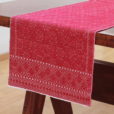 Cotton table runner, Chili Geometry