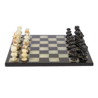 Onyx- und Marmor-Schachspiel, 'Verdant Challenge - Onyx- und Marmor-Schachspiel in Schwarz und Grün aus Mexiko