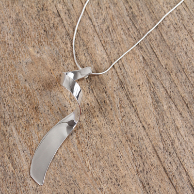 Sterling Silber Anhänger Halskette, "ansprechender Glanz" - Mexikanische Halskette aus Taxco-Sterlingsilber mit Spiral-Anhänger