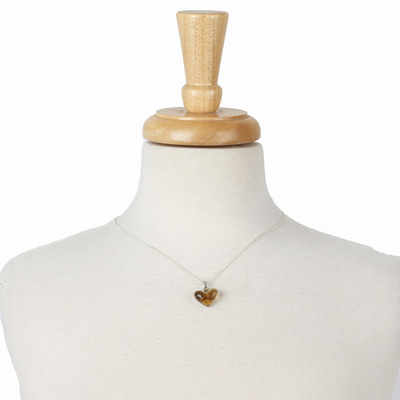 Halskette mit Bernsteinanhänger - Herzförmige Bernstein-Anhänger-Halskette aus Mexiko