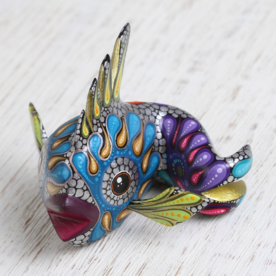 Wood alebrije figurine, 'Fascinating Fish' - colourful Wood Alebrije Fish Figurine from Mexico
