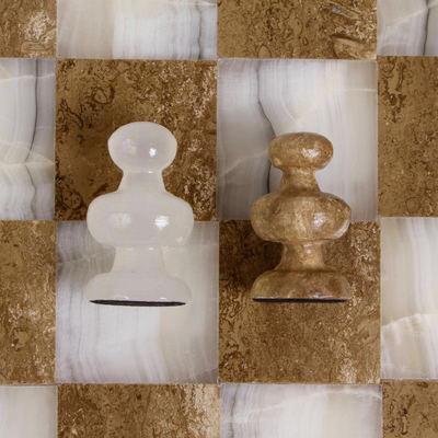 Juego de ajedrez de ónix y mármol, (7,5 pulgadas) - Juego de ajedrez de mármol y ónix en marrón y blanco (7,5 pulg.)