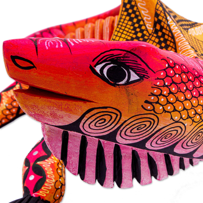 Wood alebrije sculpture, 'Vibrant Iguana' - Colorful Wood Alebrije Iguana Sculpture from Mexico