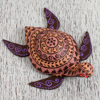 Figurilla de alebrije de madera - Alebrije de madera con figura de tortuga marina en marrón de México