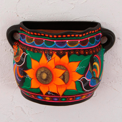 Maceta de pared de cerámica, 'Crecimiento floral' - Maceta de pared de cerámica floral pintada a mano de México