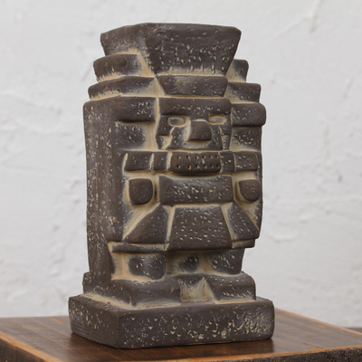 Keramikfigur „Tlaloc“ – Keramikfigur eines aztekischen Gottes aus Mexiko