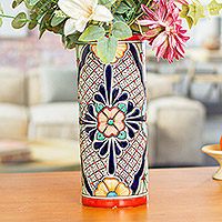 Jarrón de cerámica, 'Floral Desire' - Jarrón de cerámica floral de Talavaera hecho a mano en México