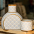 Keramikkaraffe mit Becher, (2-teiliges Set) - Grauer und beiger Keramik-Dekanter mit Becherdeckel (2-teiliges Set)