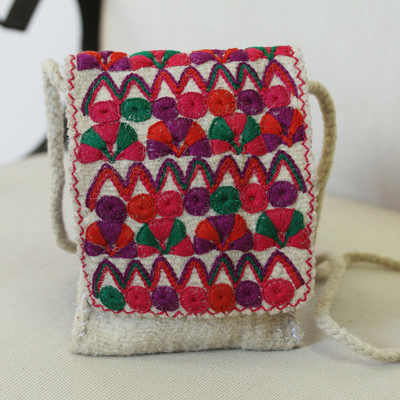 Bandolera de lana con bordado de algodón - Honda de lana con bordado de algodón multicolor de México