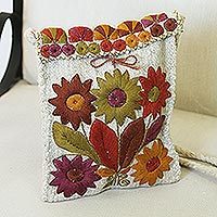 Cotton-embroidered wool sling,