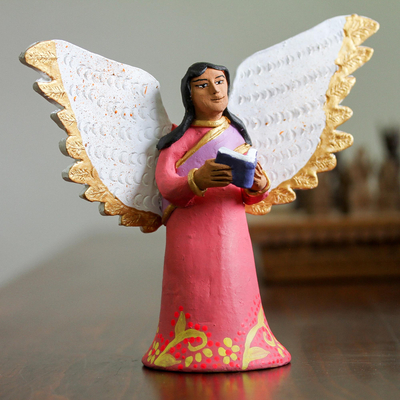Escultura de cerámica, 'Ángel estudioso' - Escultura de cerámica pintada a mano de un ángel con un libro
