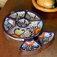 Vorspeisenschalen aus Keramik, „Raining Flowers“ (7-teilig) - Vorspeisenschalen-Set im Talavera-Stil aus Mexiko (7-teilig)