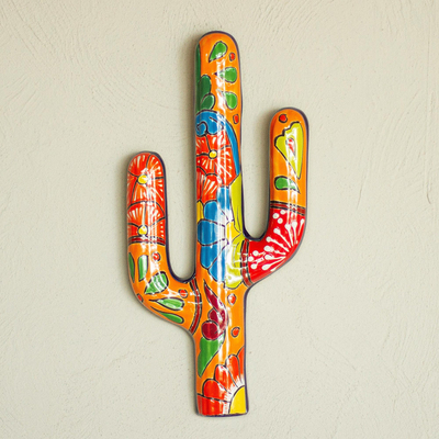 Escultura de pared de cerámica, 'Talavera Saguaro' - Escultura de pared de cerámica estilo cactus talavera pintada a mano