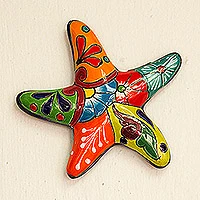 Keramik-Wandskulptur „Hacienda Starfish“ – Keramik-Seestern-Wandskulptur im Talavera-Stil aus Mexiko