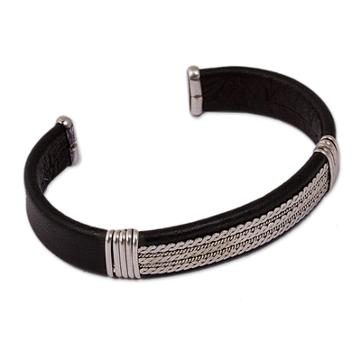 Men's sterling silver and leather cuff bracelet, 'Triple Serpentine' - Men's Chain Pattern Sterling Silver and Leather Bracelet